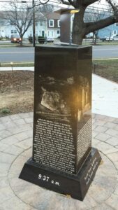 Image of a grave marker on Tegeler's website