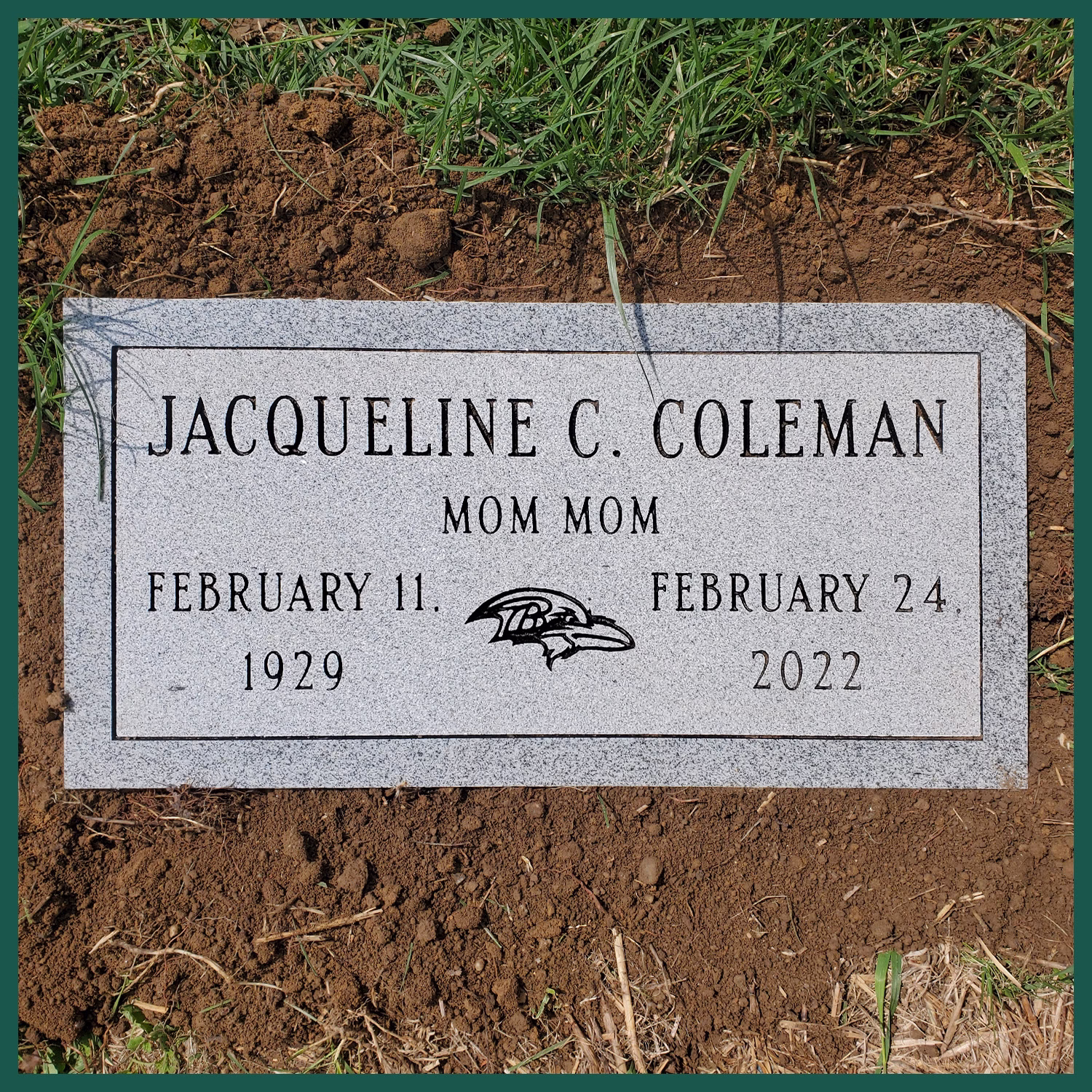 Image of a headstone on Tegeler's website