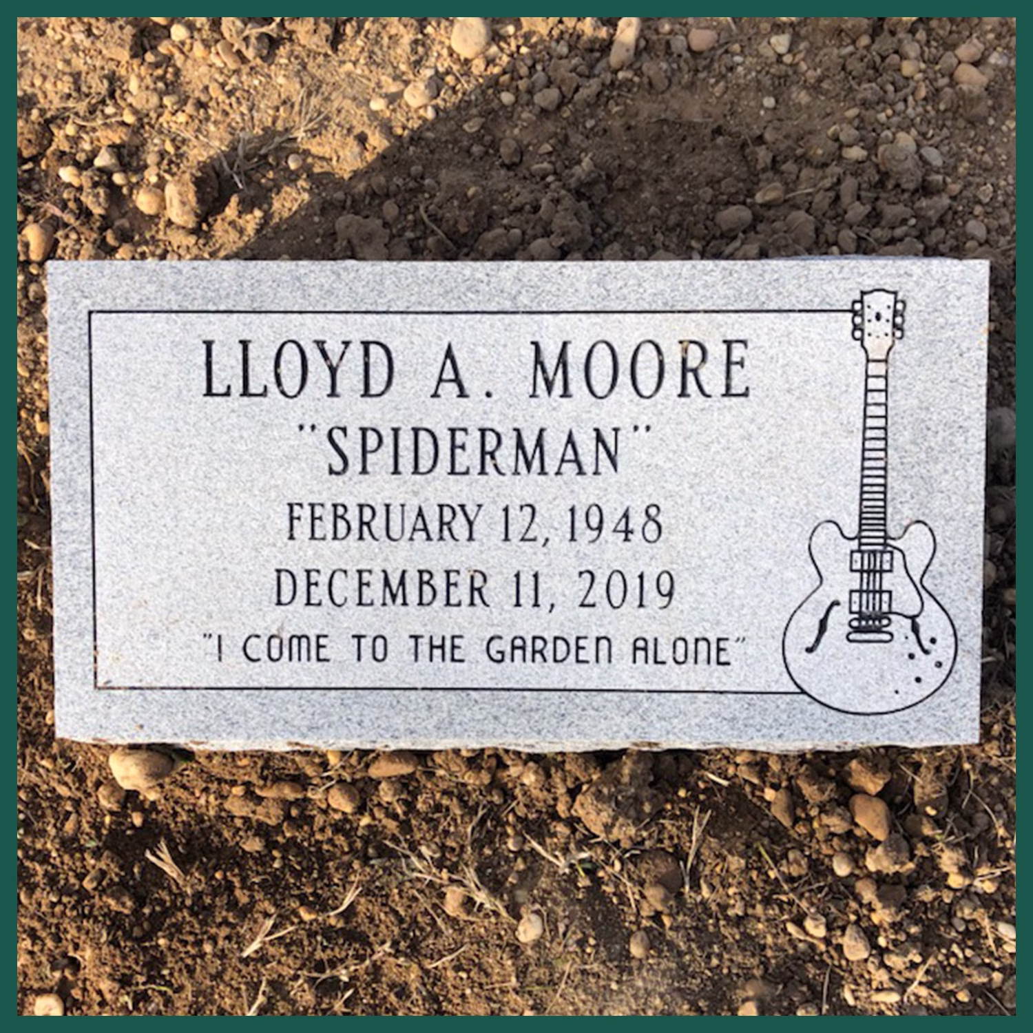 Image of a headstone on Tegeler's website