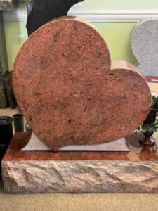 INDIA RED SINGLE HEART MONUMENT
